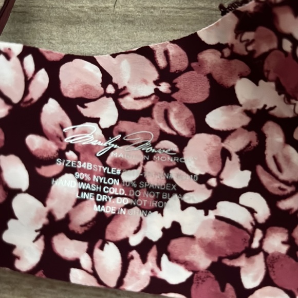 NWT Bra - Picture 3 of 7